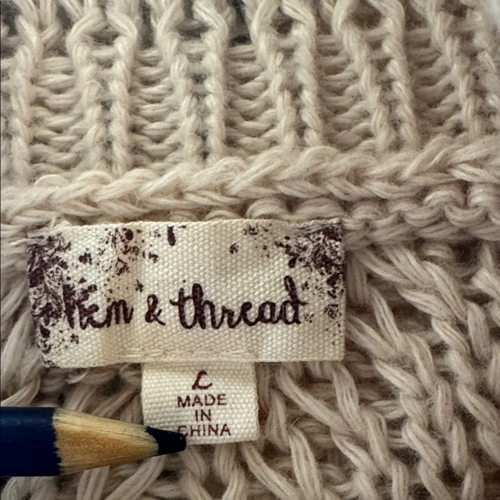 Hem & Thread Cozy Cable Knit Turtleneck Cowl-neck Sweater Women’s size L - Picture 11 of 14